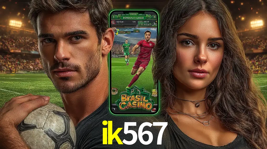 Homem segurando uma bola de futebol e uma mulher ao lado de um smartphone exibindo o jogo de apostas esportivas da ik567. Faça seu palpite no cassino online.